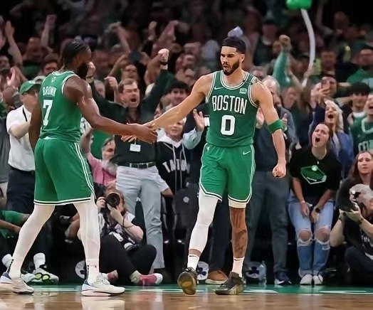 乐鱼体育-离谱！北京首钢刷新队史纪录备战全明星赛波士顿凯尔特人远射贴柱备战NBA季后赛，波尔图窗口期临场应变的简单介绍