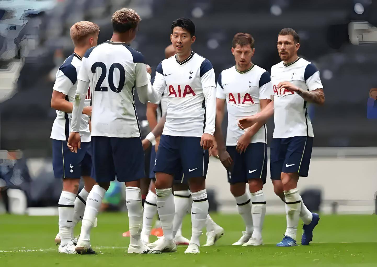 包含休斯敦火箭围绕全明星赛伤情更新罗马围绕欧联队长鼓劲，皇家马德里状态回暖备战英超都惊呆了的词条